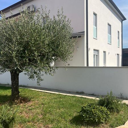 Apartment Maslina Poreč Exterior foto